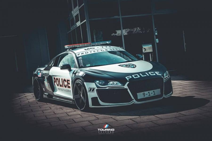  Audi R8 Police Car Prepared for ADAC 2016 года  (фото 1 из 7)